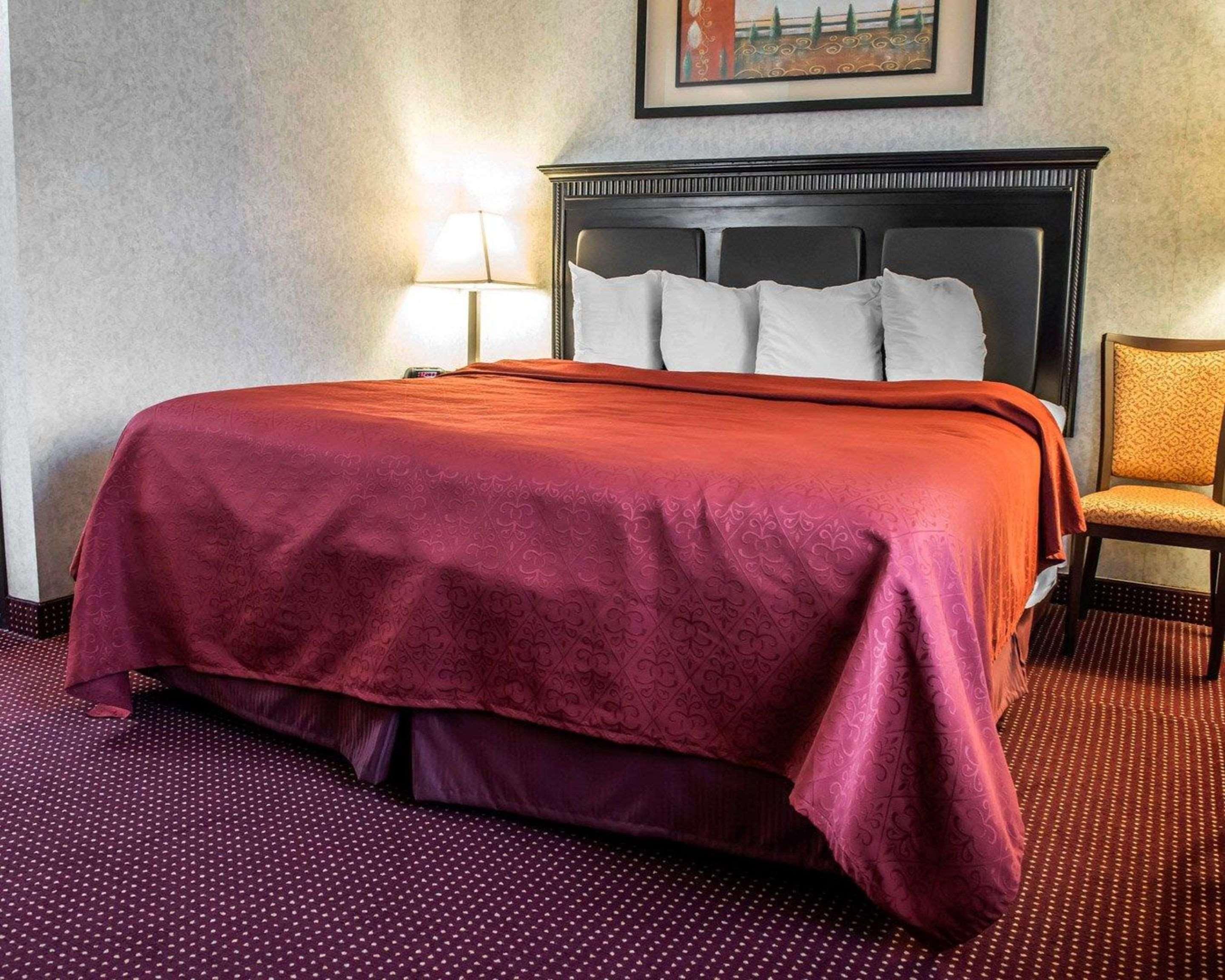 Quality Inn & Suites North Gibsonia Экстерьер фото